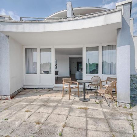 Limehome Wolfsburg Porschestrasse Экстерьер фото