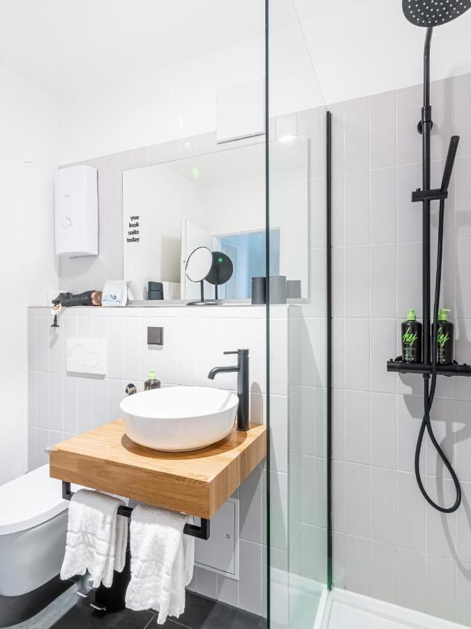 Limehome Wolfsburg Porschestrasse Экстерьер фото